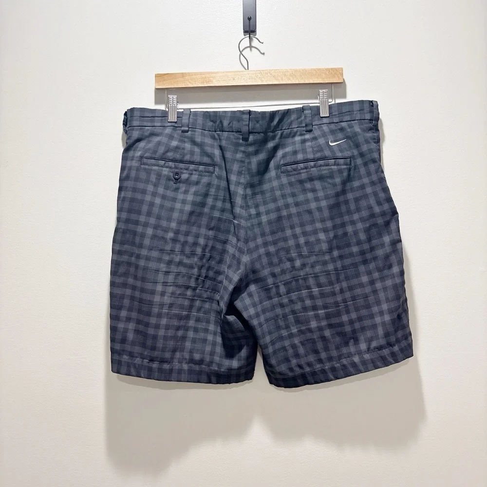 Nike Golf Men’s Charcoal/Black Checkered Plaid Active Casual Shorts 38